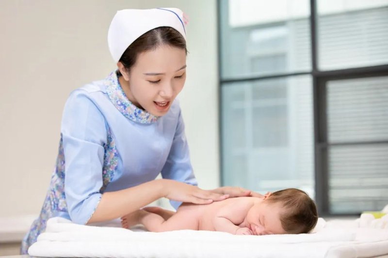 月嫂服务行业动态：需求增长与服务质量提升并行